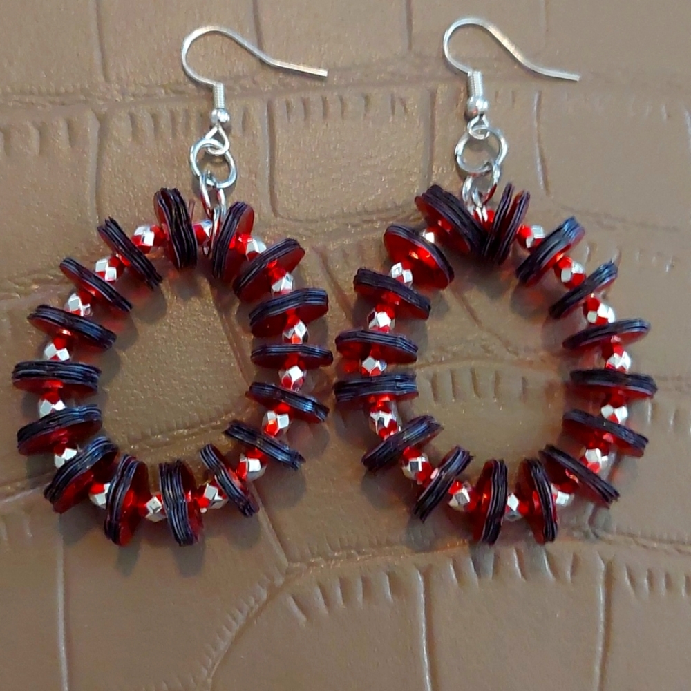 This a beautiful  shineing earings